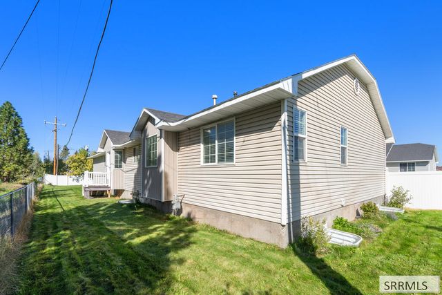 3496 O'bryant Street, Idaho Falls, ID 83401