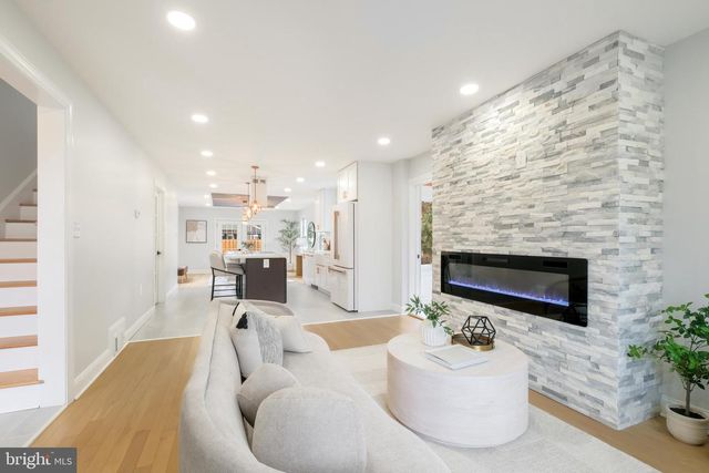 617 GREENBRIER DR, Silver Spring, MD 20910