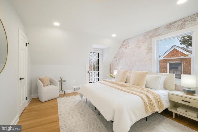 617 GREENBRIER DR, Silver Spring, MD 20910