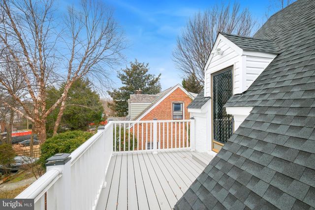 617 GREENBRIER DR, Silver Spring, MD 20910