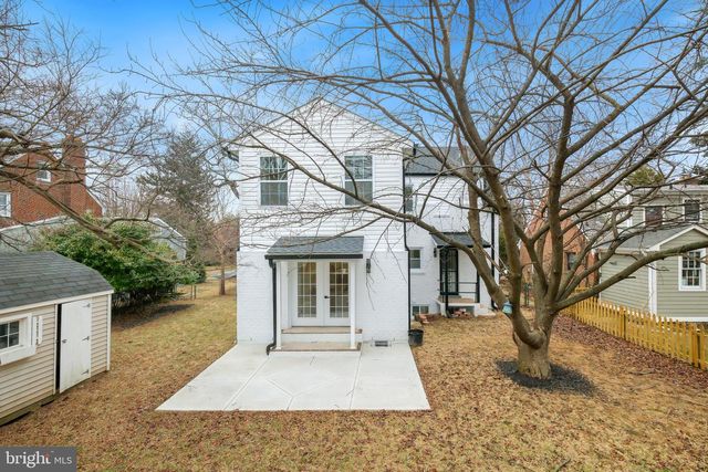 617 GREENBRIER DR, Silver Spring, MD 20910