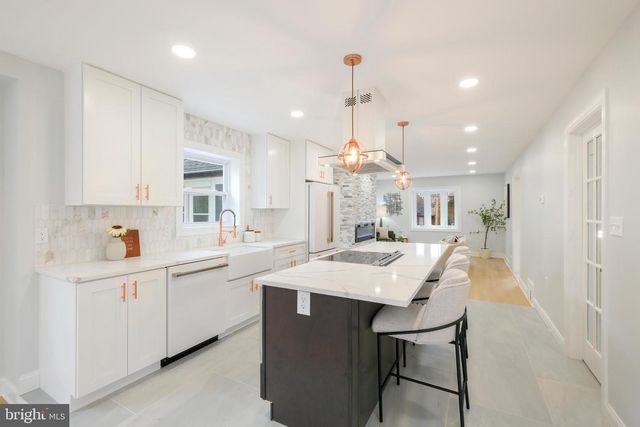 617 GREENBRIER DR, Silver Spring, MD 20910