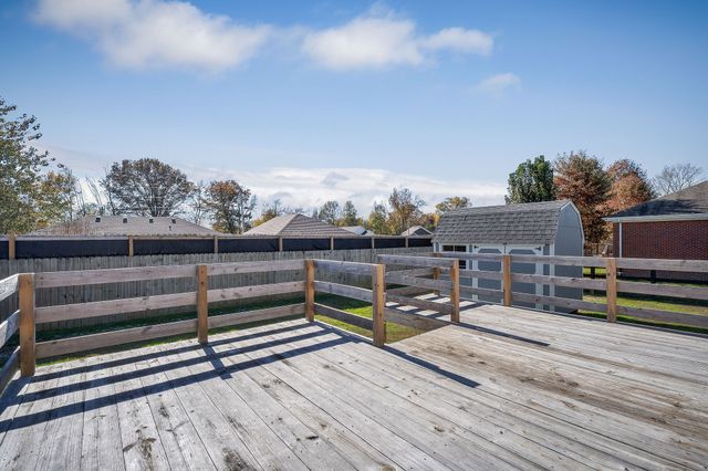 613 Ginger Dr, Smithville, TN 37166