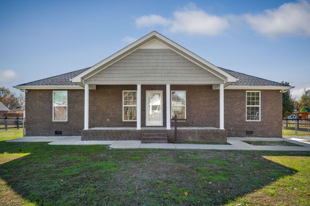 613 Ginger Dr, Smithville, TN 37166