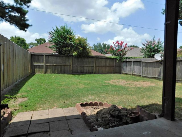 1711 Hazelwood Street, Conroe, TX 77301