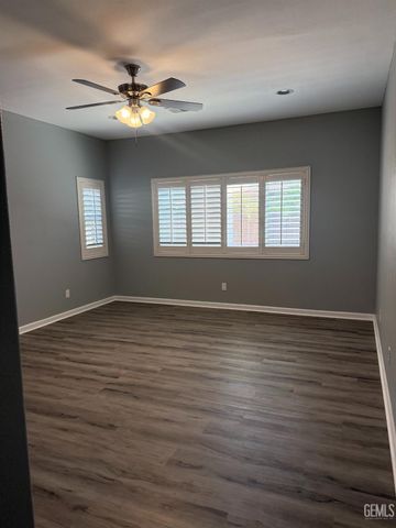 6009 Moonstone Peak Drive, Bakersfield, CA 93313
