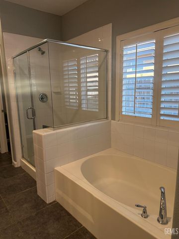 6009 Moonstone Peak Drive, Bakersfield, CA 93313