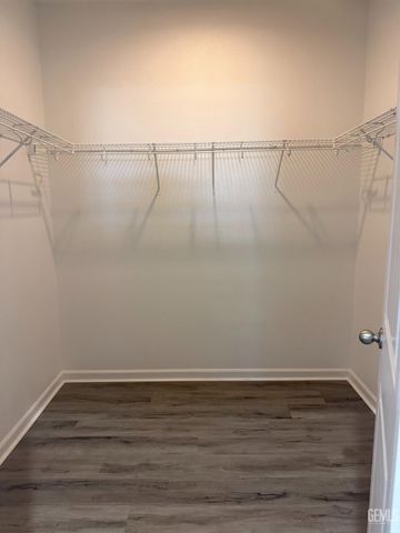 6009 Moonstone Peak Drive, Bakersfield, CA 93313