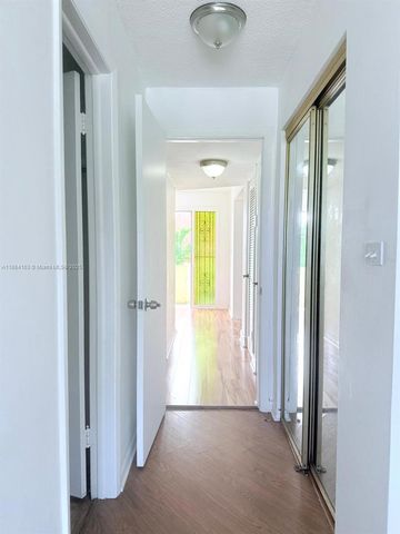 1201 NE 191st St G304, Miami, FL 33179