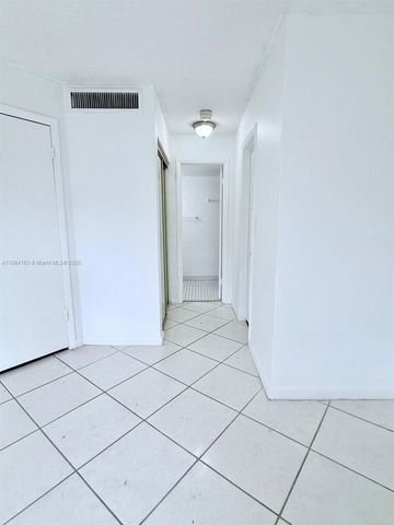 1201 NE 191st St G304, Miami, FL 33179