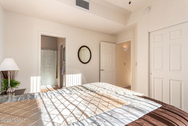 4522 W Sunset Plaza Court, Tucson, AZ 85743