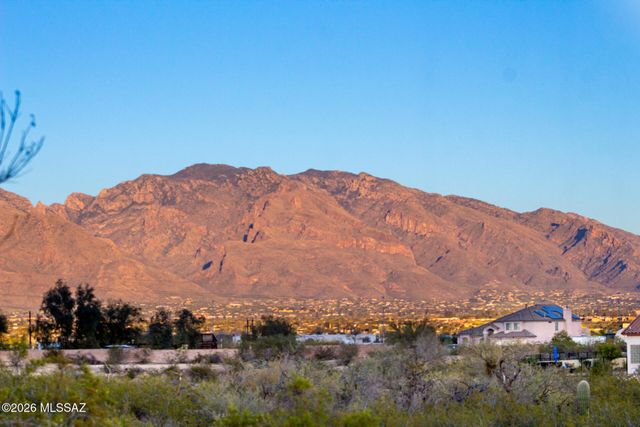 4522 W Sunset Plaza Court, Tucson, AZ 85743