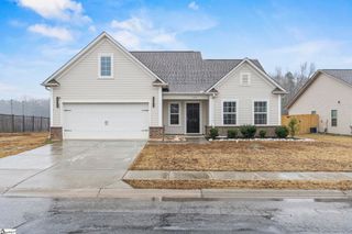 124 Screech Drive, Fountain Inn, SC 29644