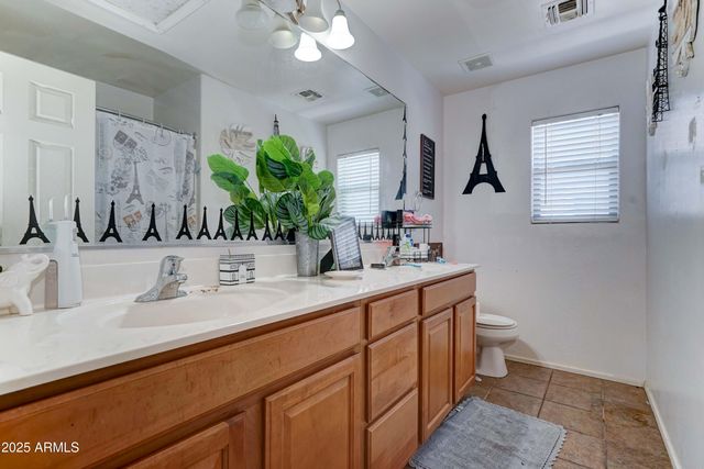 25519 W CROWN KING Road, Buckeye, AZ 85326