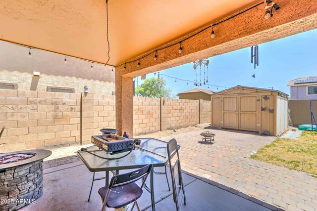 25519 W CROWN KING Road, Buckeye, AZ 85326