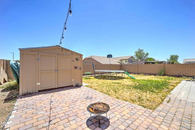 25519 W CROWN KING Road, Buckeye, AZ 85326