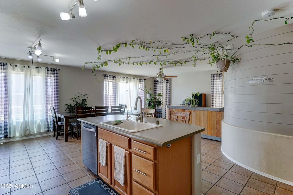 25519 W CROWN KING Road, Buckeye, AZ 85326 — photo 3