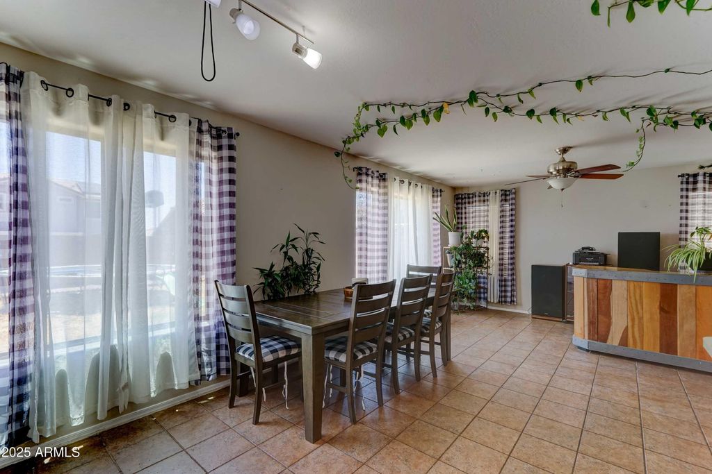 25519 W CROWN KING Road, Buckeye, AZ 85326 — photo 5