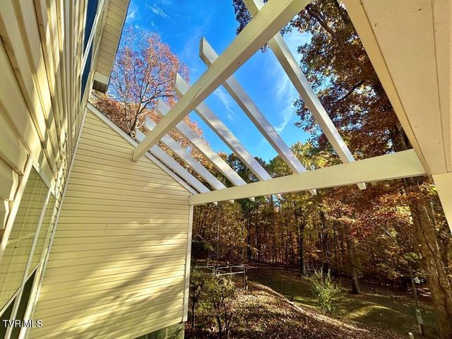 25568 Calima Drive, Abingdon, VA 24210