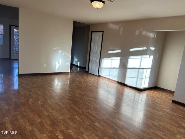 25568 Calima Drive, Abingdon, VA 24210