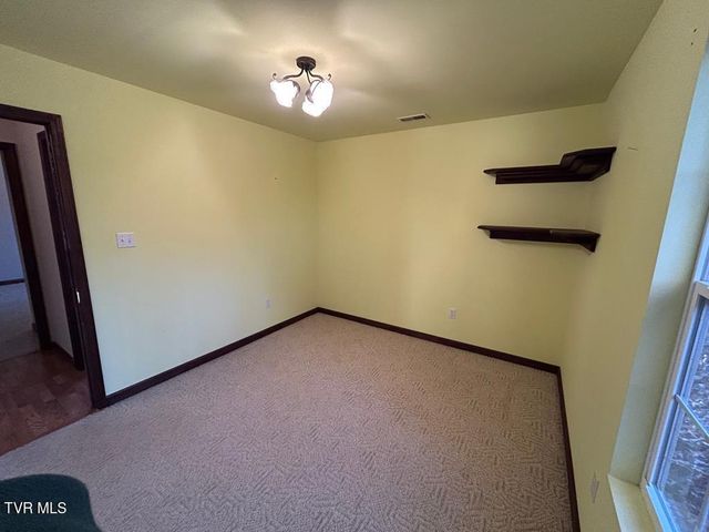 25568 Calima Drive, Abingdon, VA 24210