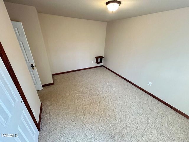 25568 Calima Drive, Abingdon, VA 24210