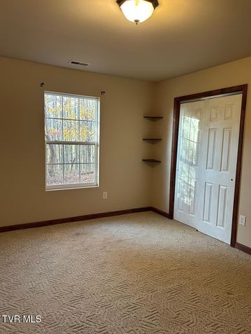 25568 Calima Drive, Abingdon, VA 24210