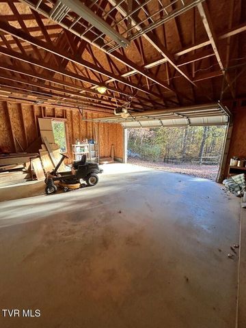 25568 Calima Drive, Abingdon, VA 24210