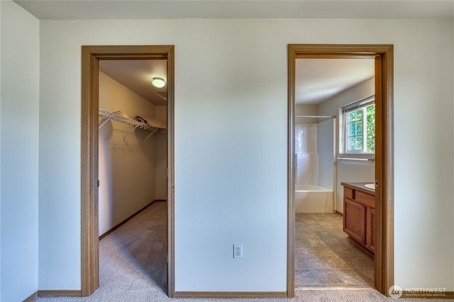 912 Eagle Crest Place, Port Orchard, WA 98366