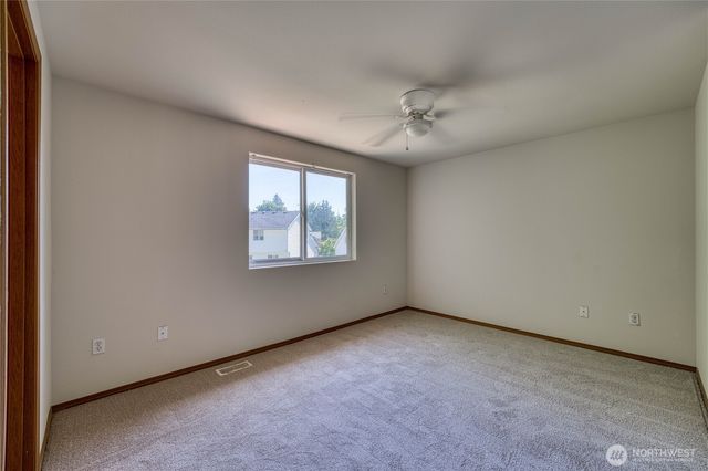912 Eagle Crest Place, Port Orchard, WA 98366