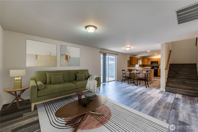 912 Eagle Crest Place, Port Orchard, WA 98366