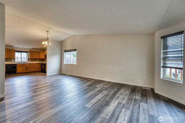 912 Eagle Crest Place, Port Orchard, WA 98366