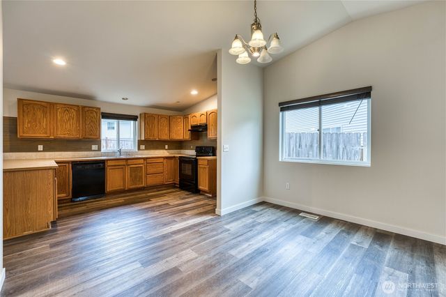 912 Eagle Crest Place, Port Orchard, WA 98366