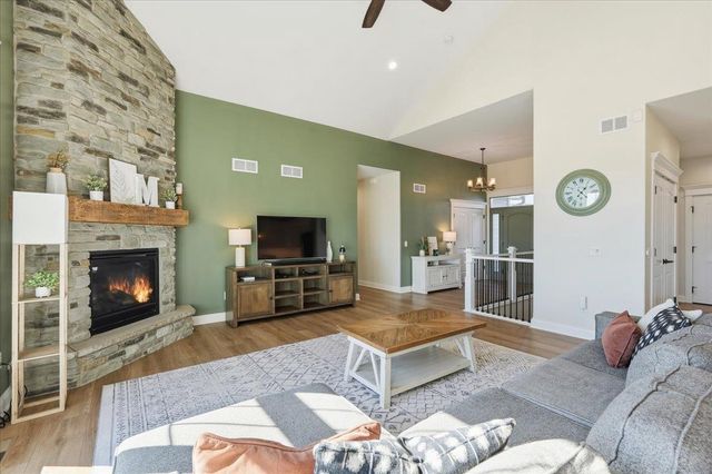 4173 Hanover Drive, Deforest, WI 53532