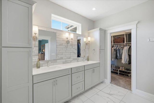 4173 Hanover Drive, Deforest, WI 53532