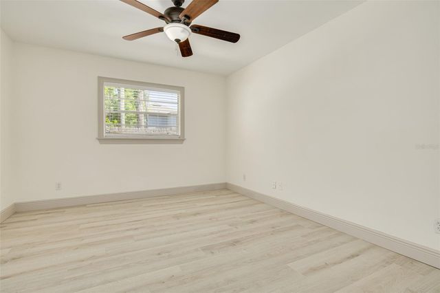 535 32ND AVENUE N 5, St Petersburg, FL 33704