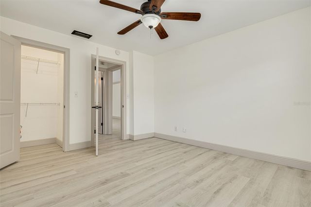535 32ND AVENUE N 5, St Petersburg, FL 33704