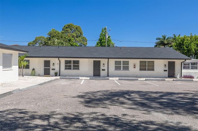 535 32ND AVENUE N 5, St Petersburg, FL 33704