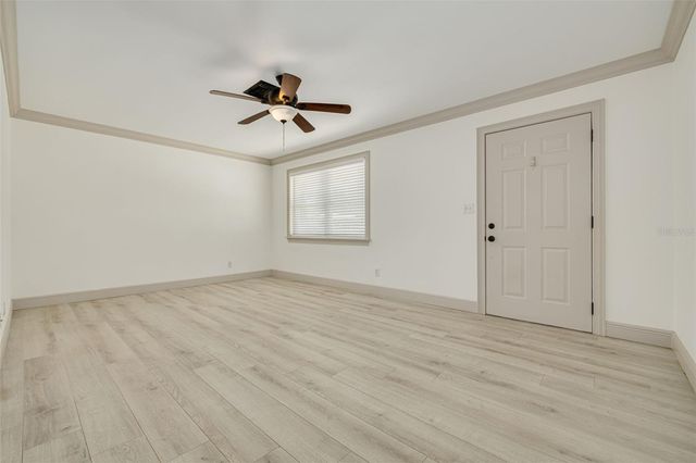 535 32ND AVENUE N 5, St Petersburg, FL 33704