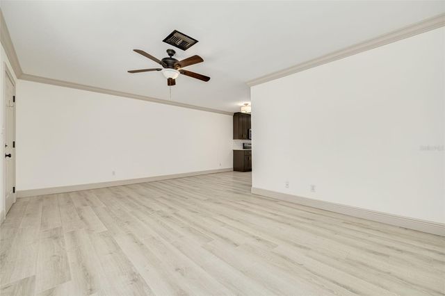 535 32ND AVENUE N 5, St Petersburg, FL 33704