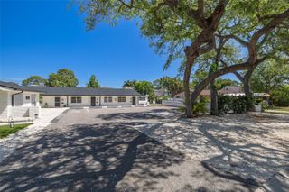 535 32ND AVENUE N 5, St Petersburg, FL 33704