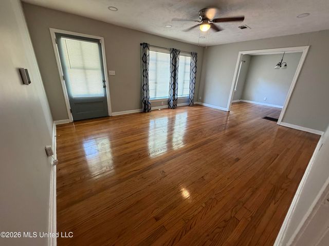 618 Launcelot Road, Jackson, MS 39206