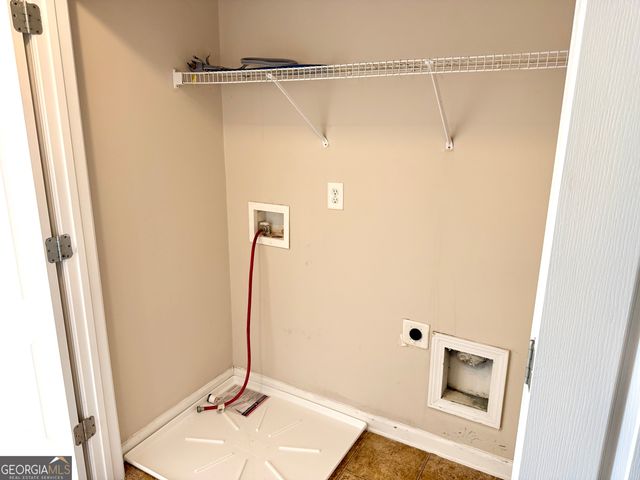 2304 Bigwood Trail, College Park, GA 30349