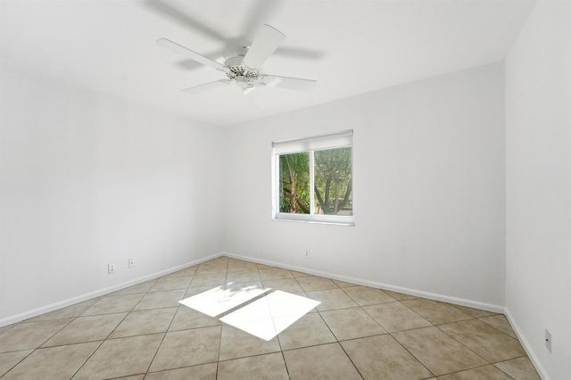 1275 Rosegate Boulevard, Riviera Beach, FL 33404