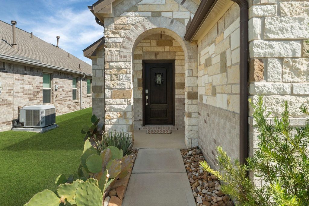 25702 Bottlebrush Sedge Street, Katy, TX 77493
