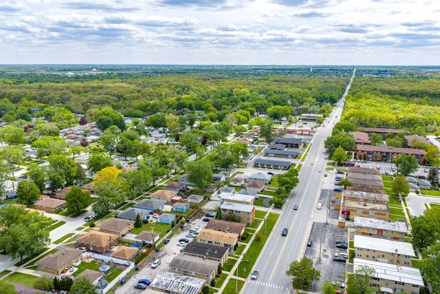18425 Torrence Avenue, Lansing, IL 60438