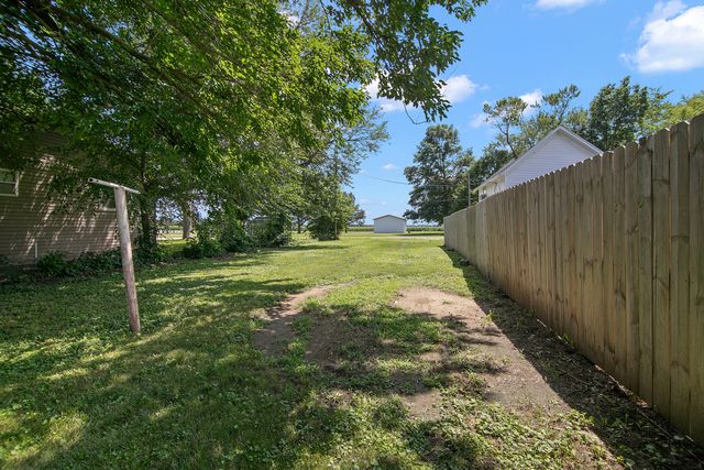 1506 E 2710N Road, Clifton, IL 60927