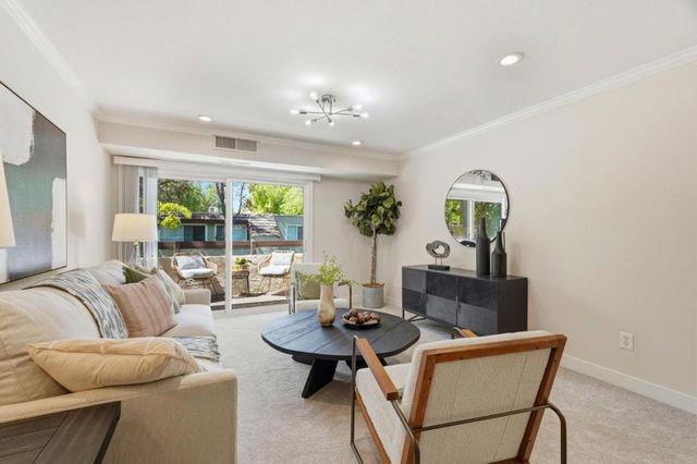 292 Tradewinds Drive 4, San Jose, CA 95123