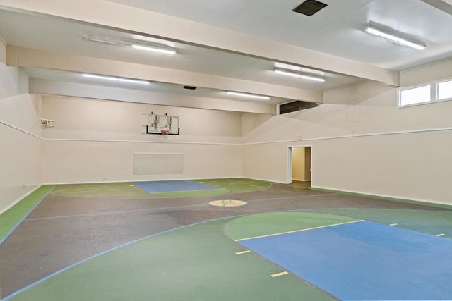 292 Tradewinds Drive 4, San Jose, CA 95123