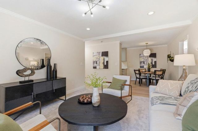 292 Tradewinds Drive 4, San Jose, CA 95123